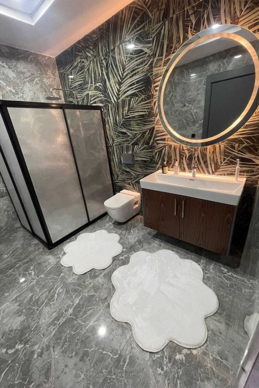 فرش حمام مخمل سفید زیرپایی برند tropikal home کد 1719624064