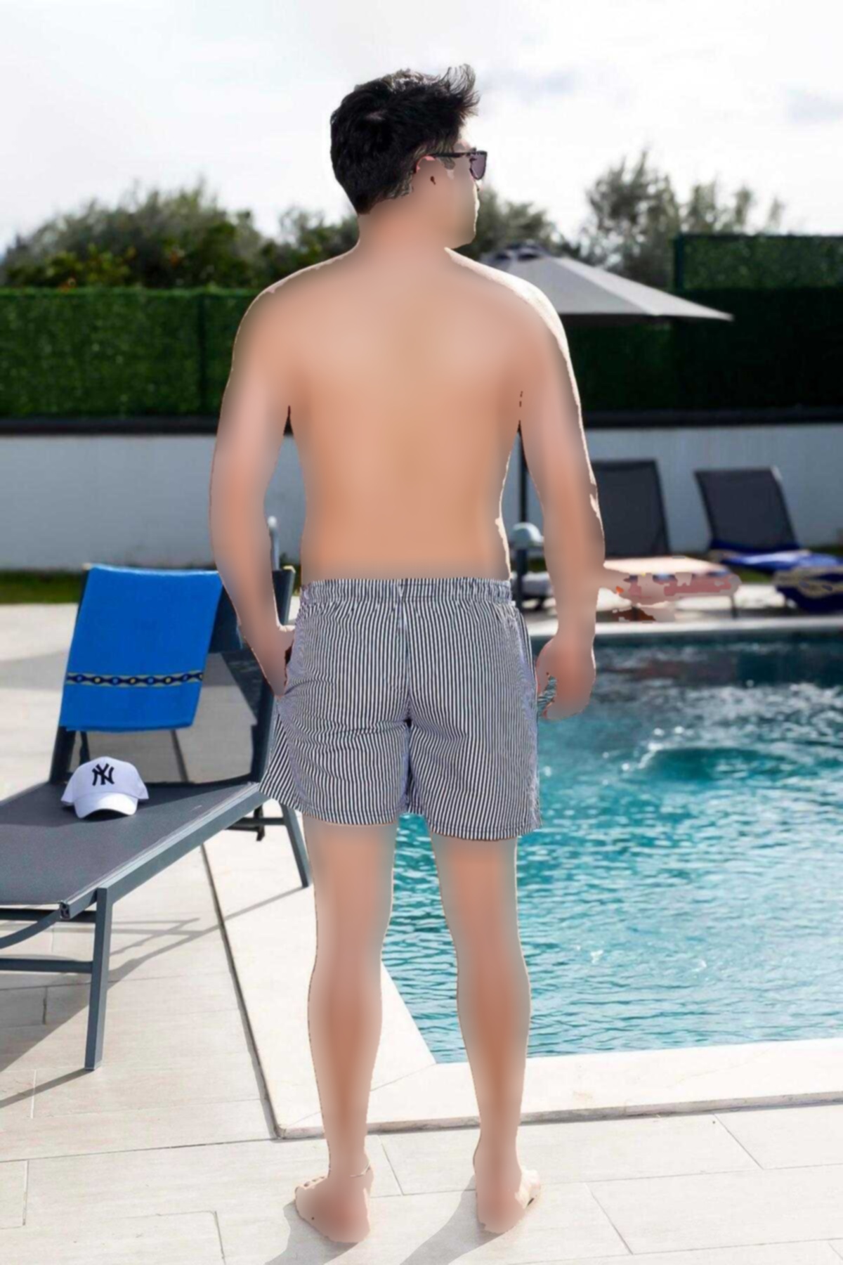 شلوارک ساحلی جیب دار چاپی راهراه ساده مشکی مردانه برند Mayom کد 1720777476