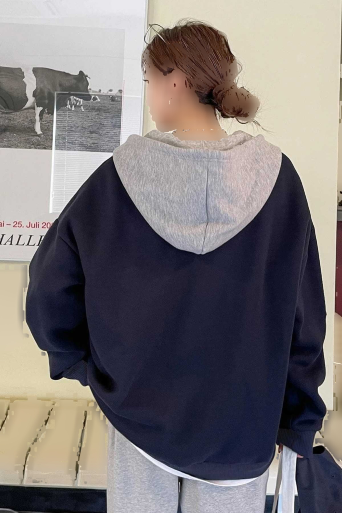 بافتنی گشاد کلاهدار طوسی سرمه ای زیپ برند MODAGEN کد 1720766064