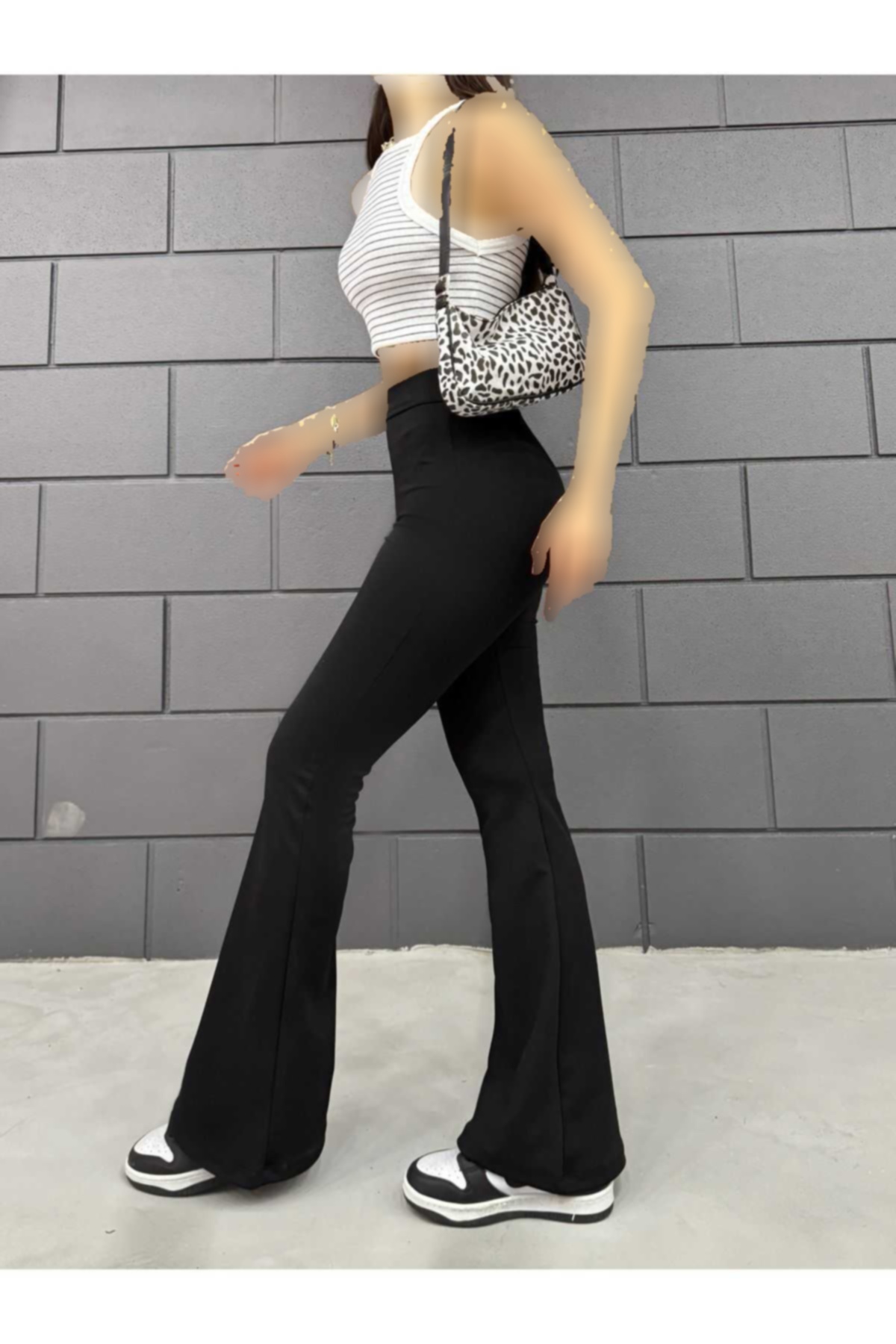 تایت لایکرا دور کمر بلند کرپ پاچه شلوار مشکی زنانه برند RuyaMood کد 1723104347