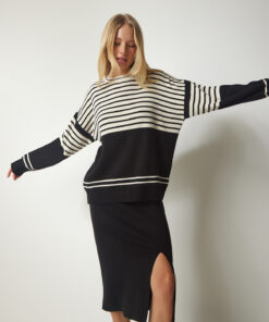 ست بافتنی دامن پلیور راهراه مشکی زنانه برند Happiness İstanbul کد 1729148414