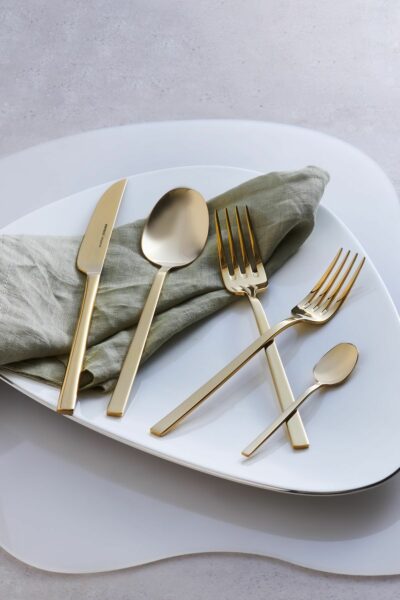 ست کارد, قاشق و چنگال براق 6نفره 30تکه طلایی برند Karaca کد 1729488983