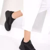 کفش اسپرت اسنیکر سیاه زنانه برند SOHO کد 1729933631