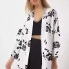کیمونو ابریشم مصنوعی طرح‎دار سفید زنانه برند Happiness İstanbul کد 1729457775