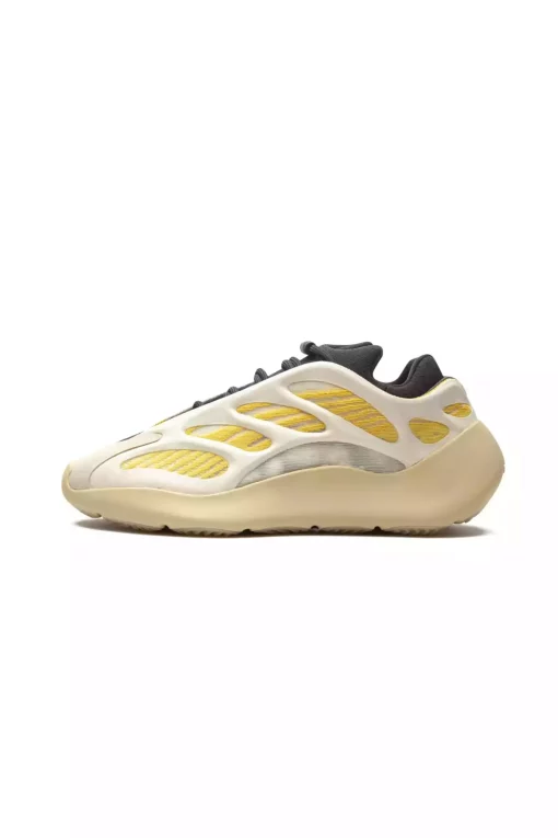 700 v3 زعفران/زافلو/زافلو برند adidas کد 1731161550