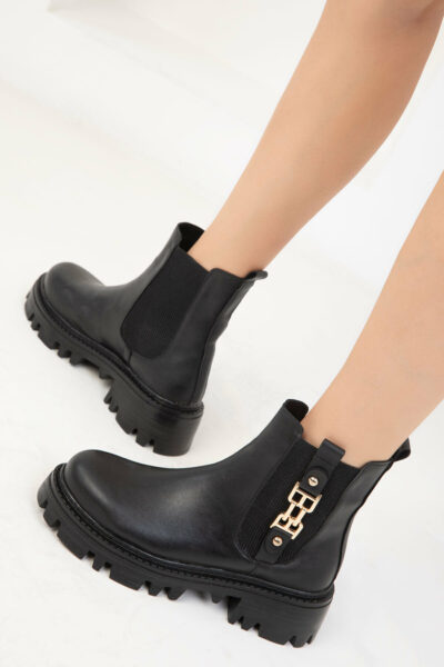 نیم بوت زنانه مشکی برند SOHO کد 1733855925