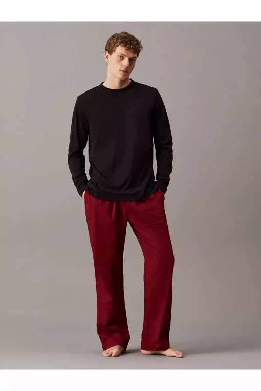 ست لباس راحتی برش راحت پنبه ای قرمز مردانه برند Calvin Klein کد 1737513509