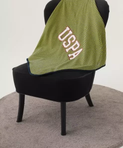 پتو کودک طرح خطدار زرد assn برند U.S. Polo Assn. کد 1738551428