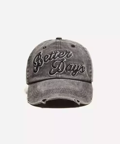 کلاه کار شده برند Bershka کد 1742142133
