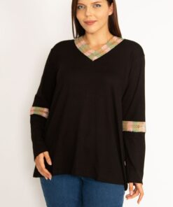 بلوز زنانه مشکی با جزئیات گیپور بزرگ سایز 65n34647 کد 1742308328