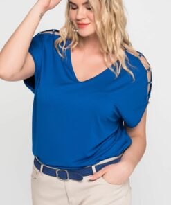 بلوز ویسکوز با چینهای بزرگ زنانه، دارای دکلته شانهای و جزئیات مرواریدی، مدل 65n15453. کد 1742168465