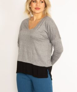 بلوز یقه V خاکستری با لبههای تزئینی بزرگ برای خانمها 65n34636 کد 1742181668