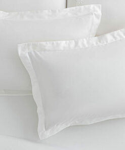 محصول: روکش بالشت دو تکه با آستری ساتن مِرسی، طرح پارچهای پفدار، رنگ سفید. کد 1741646109