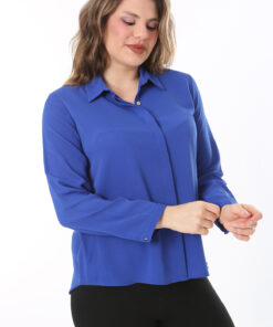 بلوز زنانه بزرگ سایز مدل ساکس با دکمههای پنهان جلو 65N38019 کد 1742177529