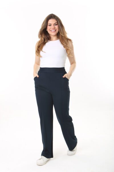 شلوار زنانه سایز بزرگ آبی تیره با دوخت چمنی و دارای جیب کناری، مدل 65N37564. کد 1742200264