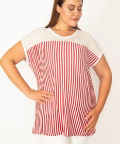 بلوز زنانه بزرگ سایز قرمز با دامن دانتل و آستین کوتاه خطی 65n27394 کد 1742308331