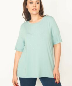 بلوز زنانه بزرگ سایز سبز با جزئیات سنگی در جلو و آستین دوبل 65n32847 کد 1742177470