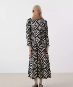 پیراهن طرح‎دار یقه گرد زنانه برند LC Waikiki کد 1740962169