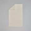 حوله دست و صورت پنبه نرم شیری 30x45cm برند Linens کد 1748484743