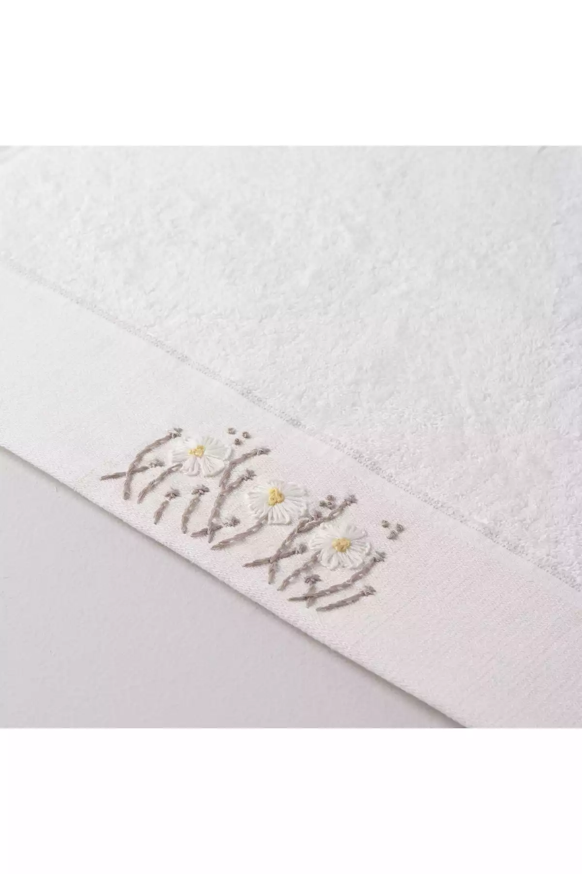 حوله صورت بامبو شیری 50x85cm برند Linens کد 1748484625