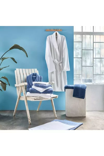 حوله حمام پنبه نرم سفید 85x150cm برند Linens کد 1748484683