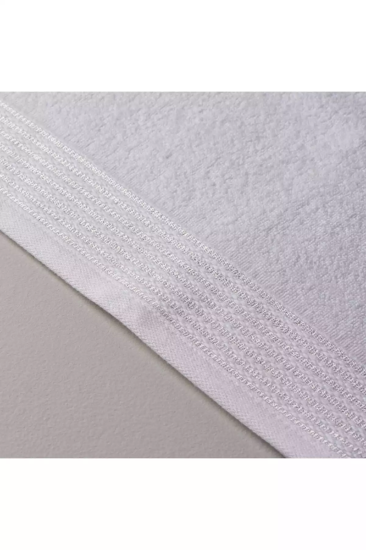 حوله صورت پنبه مروارید سفید 50x80cm برند Linens کد 1748484624