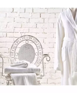 حوله صورت پنبه نرم سفید 50x85cm برند Linens کد 1748485269