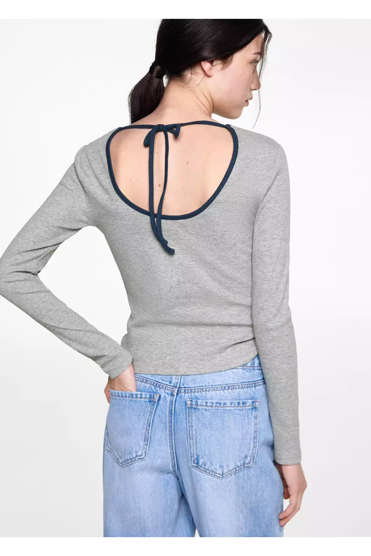 تیشرت فلزی طوسی دخترانه برند MANGO کد 1749867729