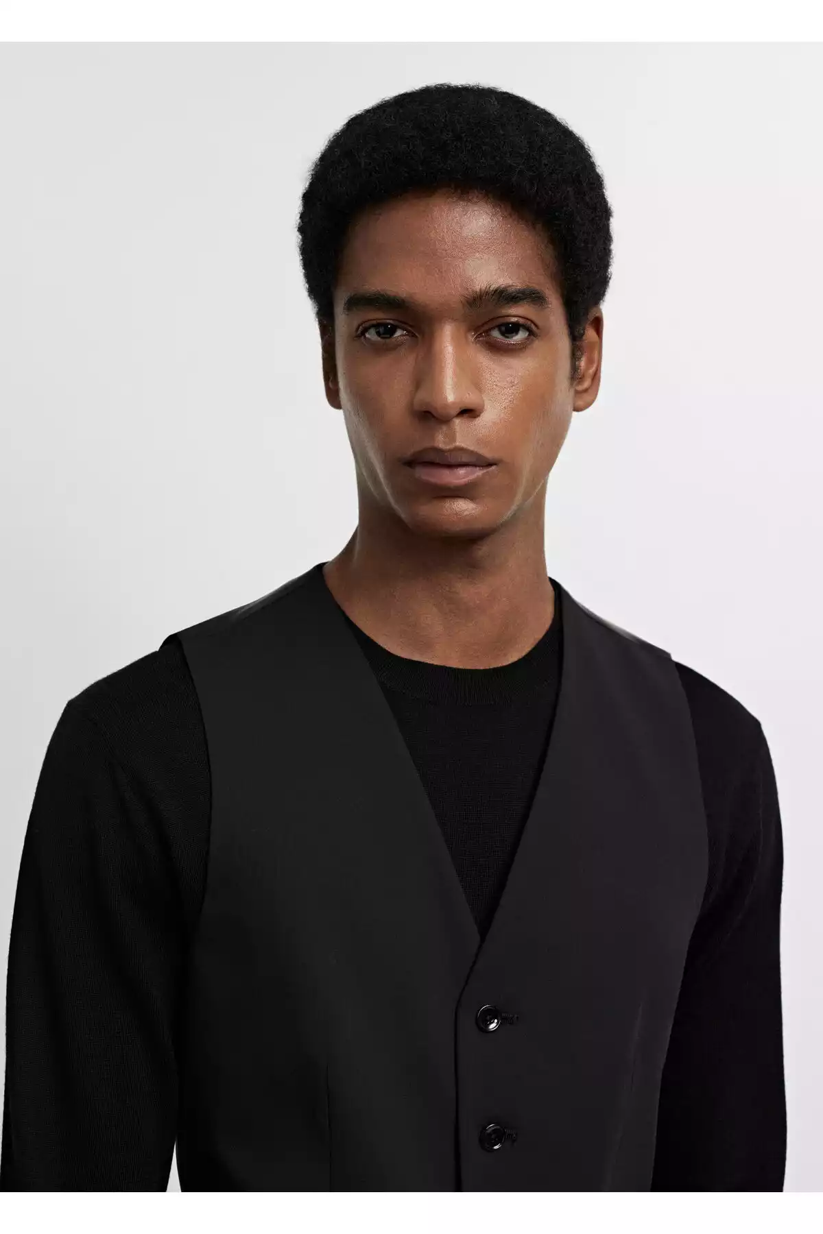 جلیقه مشکی مردانه برند MANGO کد 1753270990