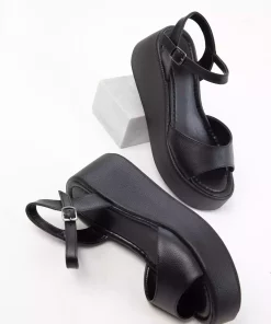 کفش لژ دار زنانه مشکی برند SOHO کد 1753875672