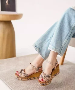 کفش لژ دار روزانه کلاسیک زنانه برند Daxtors کد 1753647130