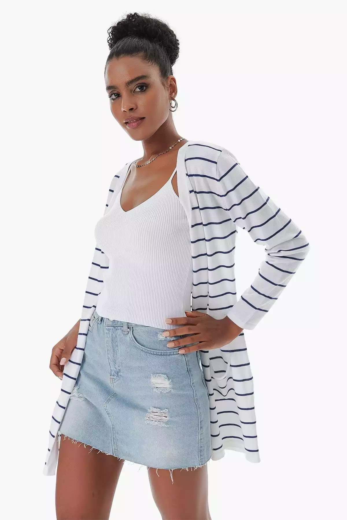 بافتنی پنبه ای طرحدار جیبدار راهراه سفید روشن زنانه برند CHUBA کد 1753698675