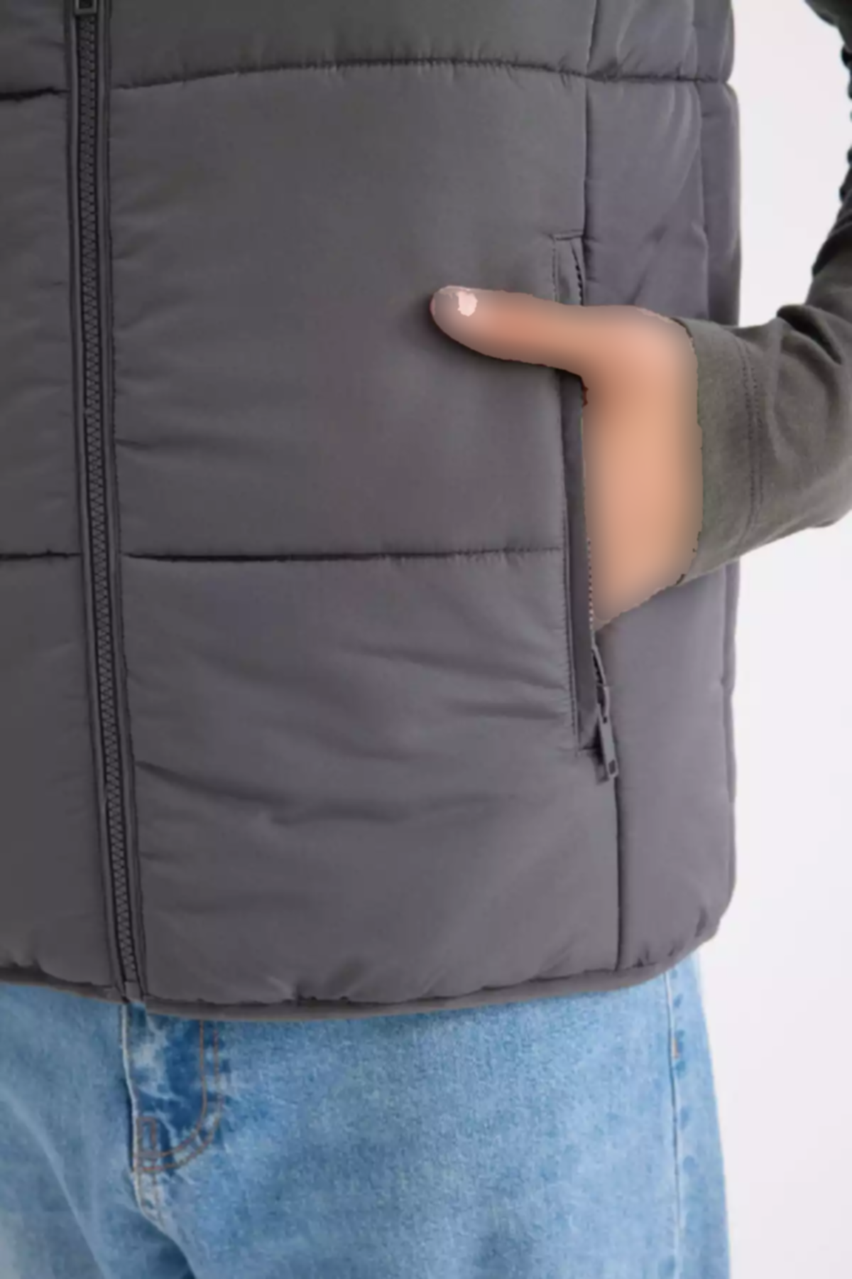 جلیقه متناسب پفدار یقه ایستاده زیپدار برند Defacto کد 1753320072