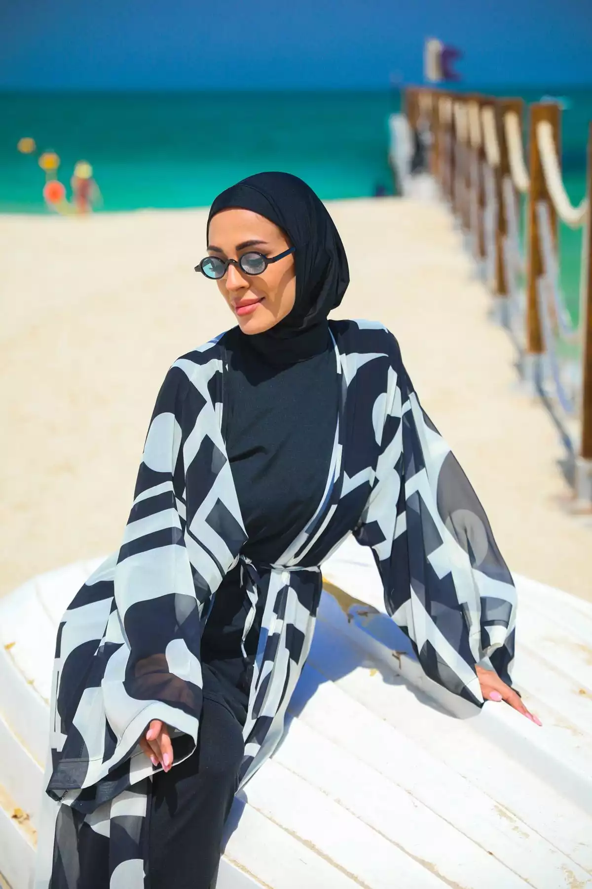 کیمونو خفاشی طرحدار مشکی برند Marina کد 1753525928
