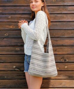 کیف روزمره و ساحلی زنانه با بند عبوری، طرح راهراه، رنگ بژ و سفید. کد 1753699268