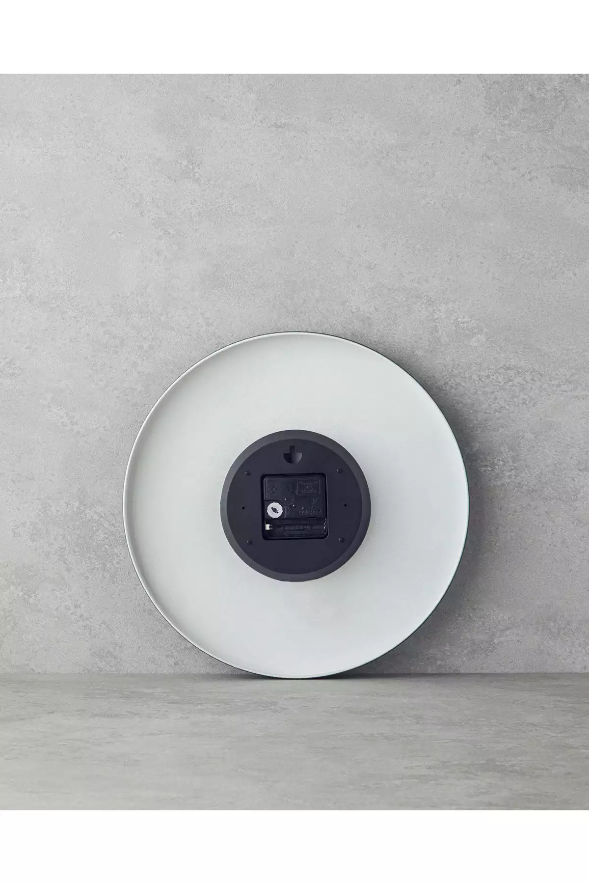 ساعت دیواری تزئینی فلزی sylvia سبز برند English Home کد 1753904525