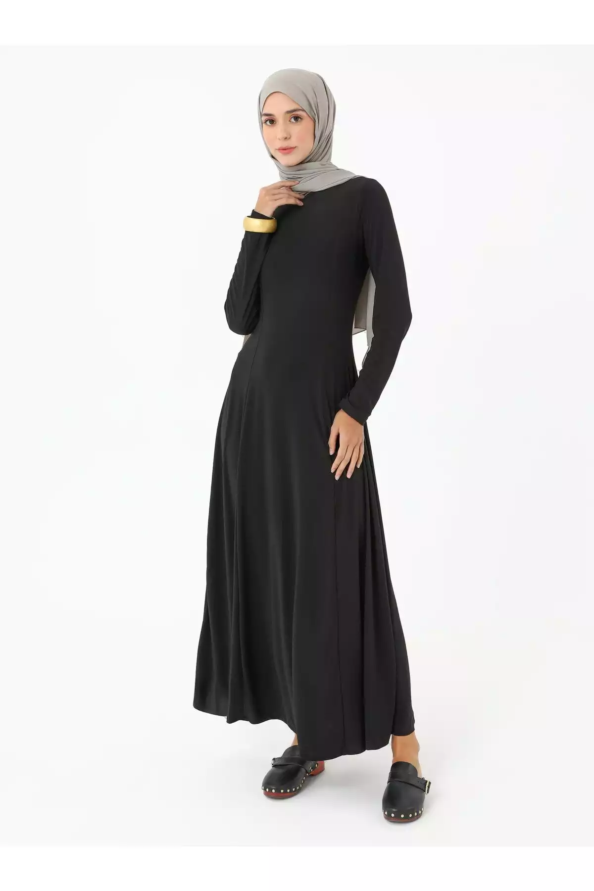 پیراهن پارچه یقه دار گرد رفکا مشکی برند Refka کد 1753361526