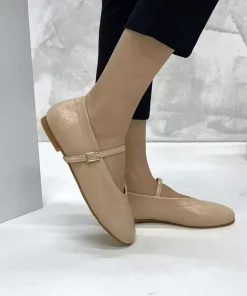 کفش عروسکی ورنی کرمی برند inizio کد 1753715530