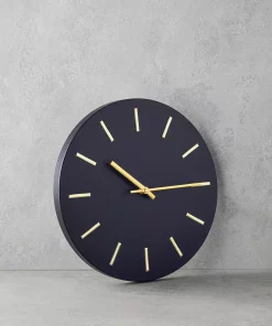 ساعت دیواری تزئینی فلزی sylvia مشکی برند English Home کد 1753904526