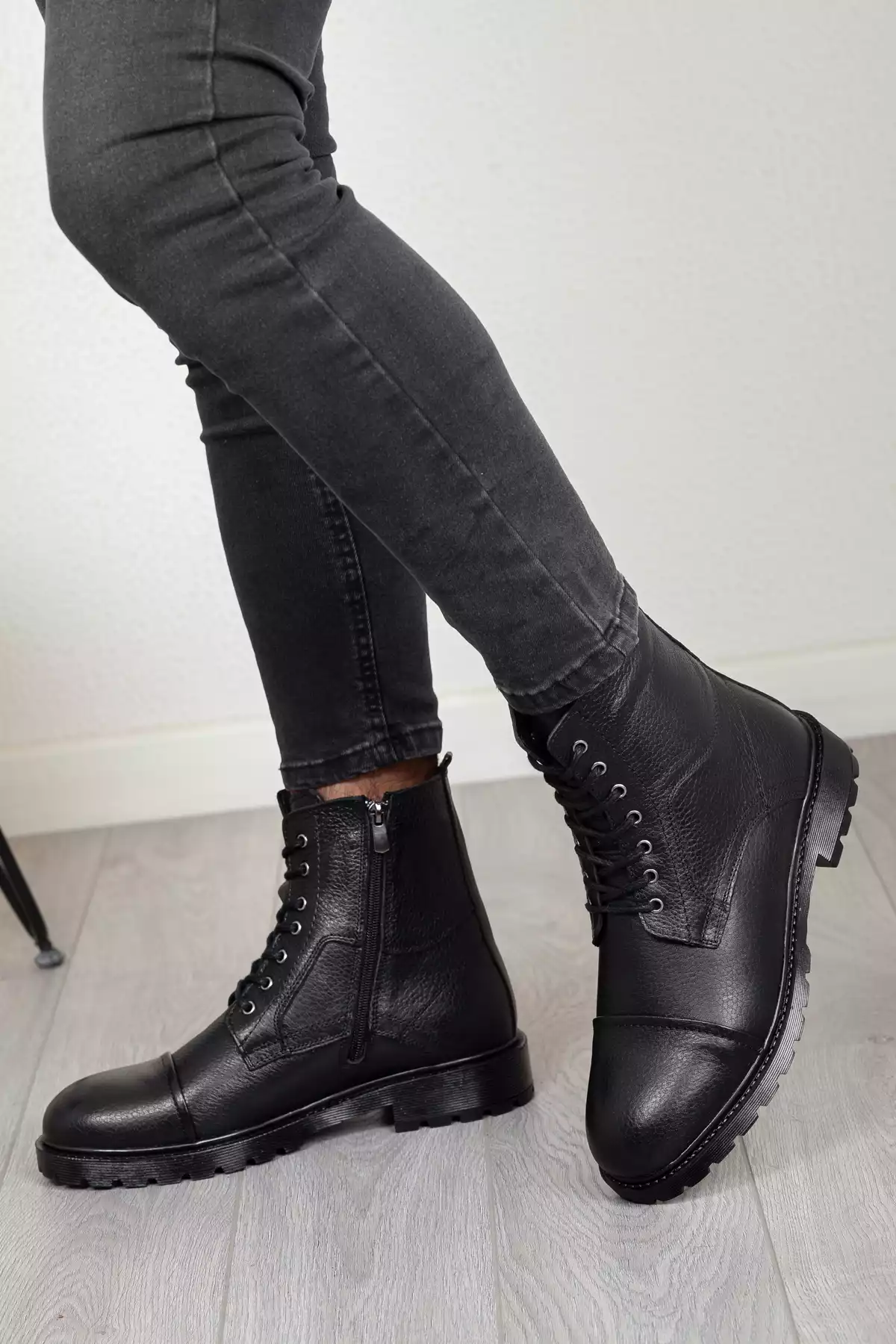 زمستانی کف پوتین مردانه چرم اصل برند Daxtors کد 1753645276