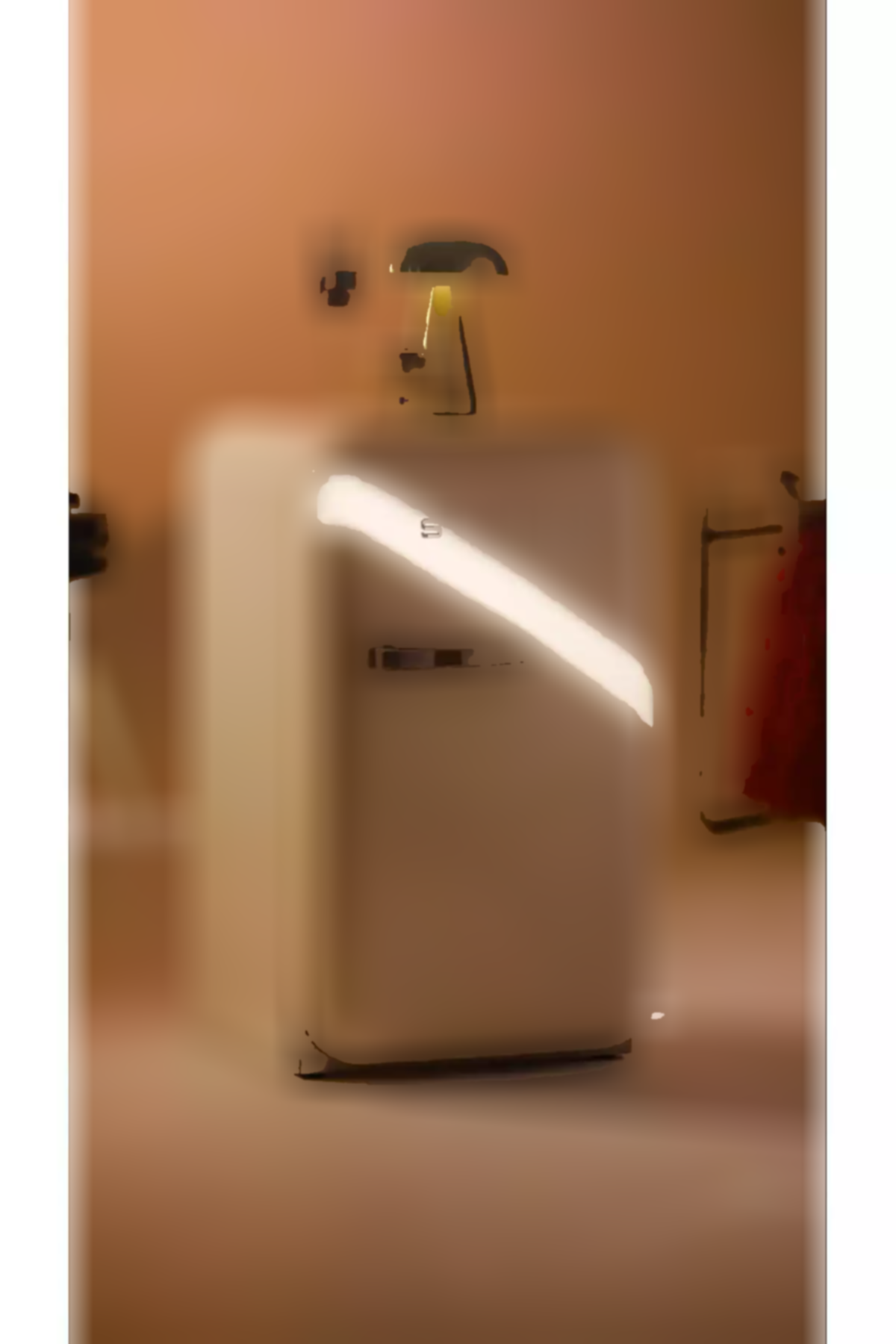 کرم کوچک در یخچال یکدست سبک برند Smeg کد 1753486388