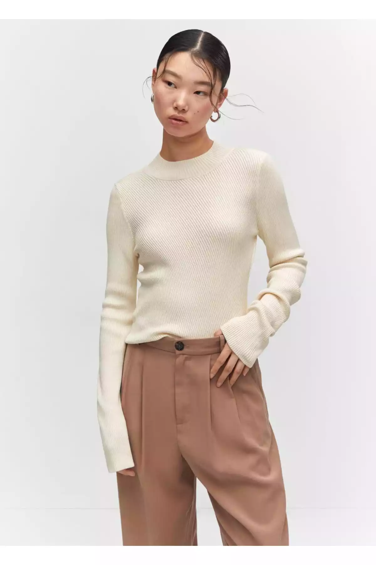 پلیور بافتنی یقه پرکینز برند MANGO کد 1753000824