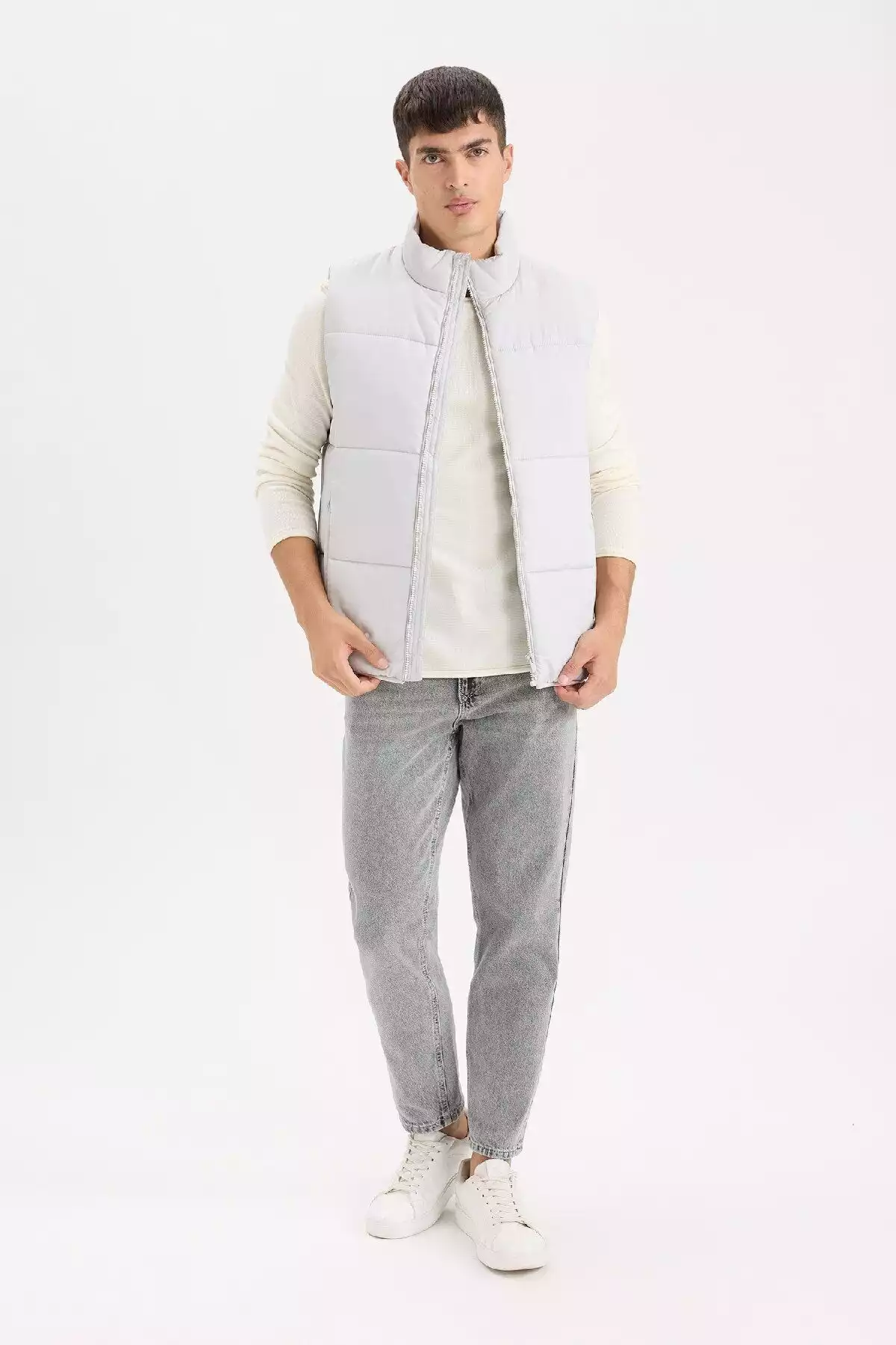 جلیقه متناسب پفدار یقه ایستاده زیپدار برند Defacto کد 1753320132