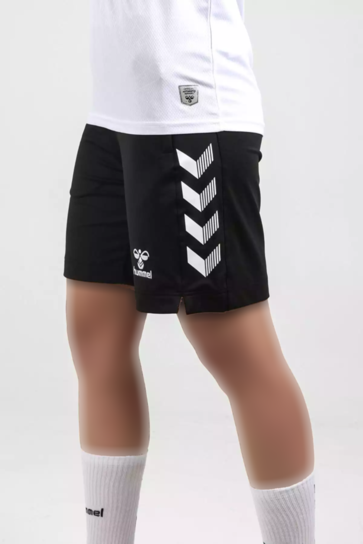 شورت جیب دار رویایی کمپ مشکی برند hummel کد 1753406468