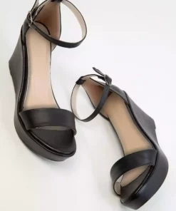 کفش لژ دار زنانه مشکی برند SOHO کد 1753866665