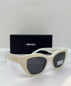 عینک 145زنانه اسپرت برند Prada کد 1753731728