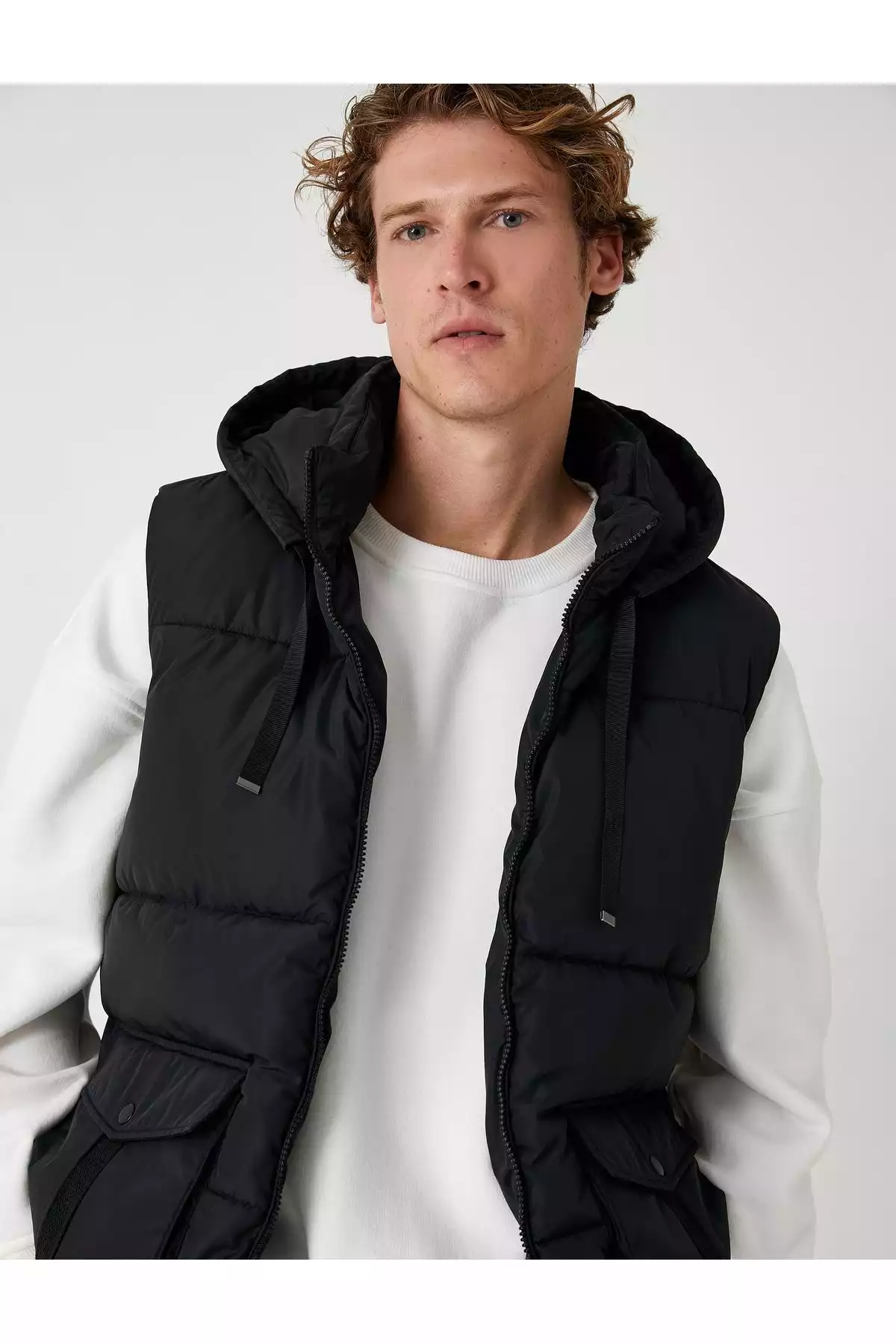 جلیقه اسلیم فیت طرحدار جیبدار کلاهدار پفدار زیپدار برند Koton کد 1753301728