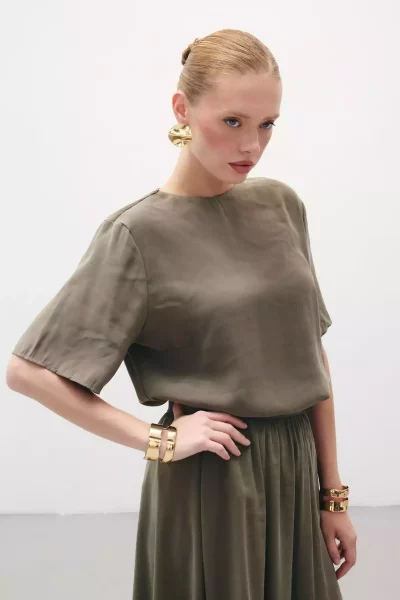 بلوز آستین کوتاه یشمی برند Sateen کد 1753346489