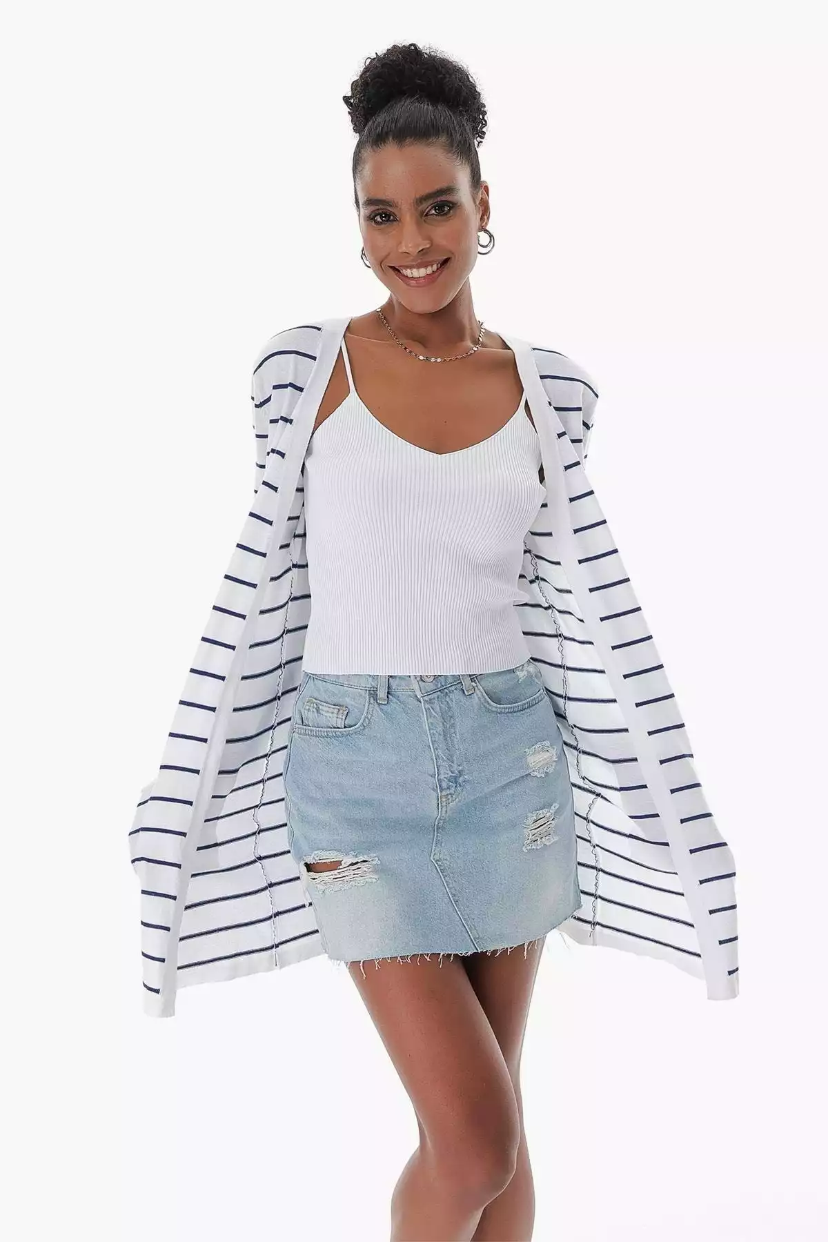 بافتنی پنبه ای طرحدار جیبدار راهراه سفید روشن زنانه برند CHUBA کد 1753698675