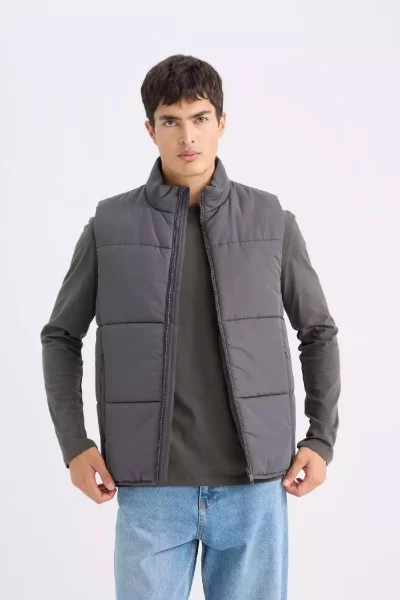 جلیقه متناسب پفدار یقه ایستاده زیپدار برند Defacto کد 1753320072